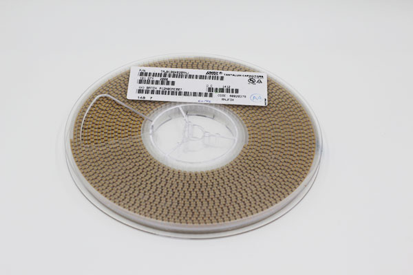 AVX鉭電容 3528 20V 10UF B型 106D